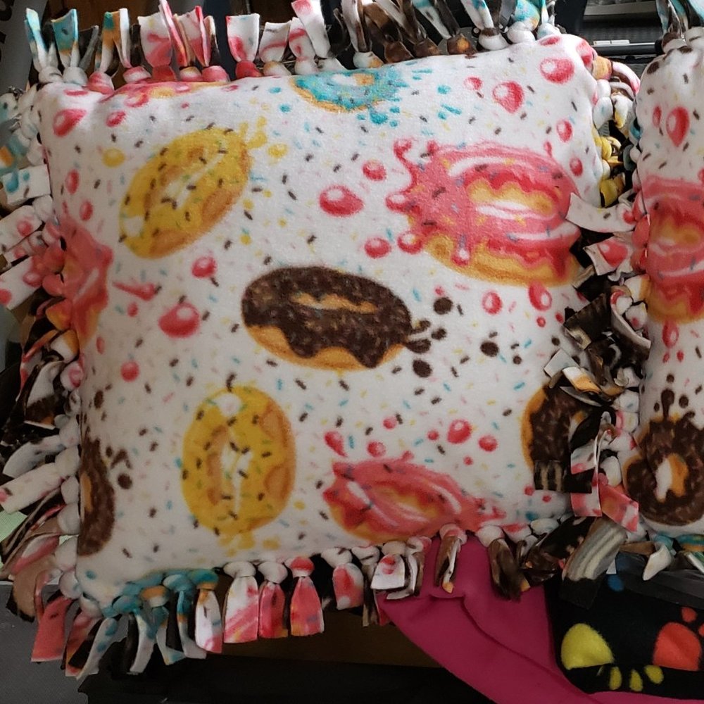 Twist Tie Pillow and blankie set